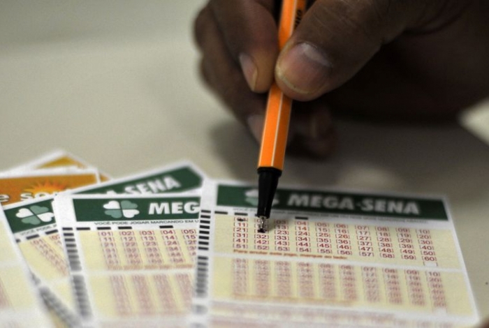 Mega-Sena acumula e deve pagar R$ 40 milhões no sábado