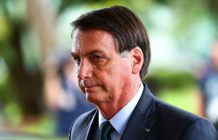 Previdência: Reforma de Bolsonaro prejudica militares e pensionistas nos Estados