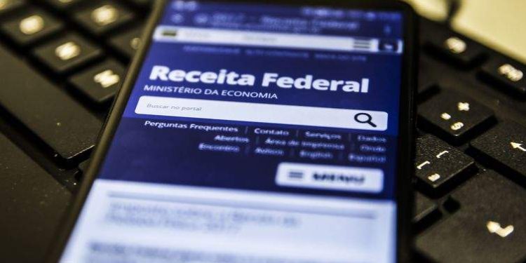IR 2020: Receita abre nesta sexta-feira consulta ao 1º lote de restituição