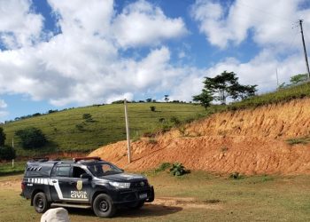 Suspeitos de assassinar homem com golpes de martelo e faca são presos por policiais civis de Nova Venécia