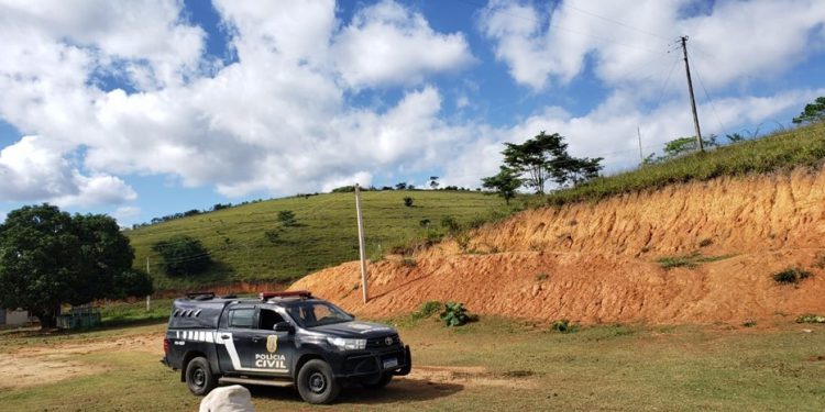 Suspeitos de assassinar homem com golpes de martelo e faca são presos por policiais civis de Nova Venécia