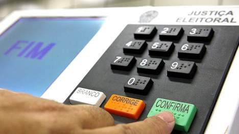 Pré-candidatos já podem começar a arrecadar recursos via internet 1 Pré-candidatos já podem começar a arrecadar recursos via internet
