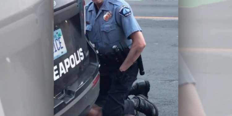 BR 9+ 0:23 / 0:53 Policial que matou George Floyd é preso em Minneapolis