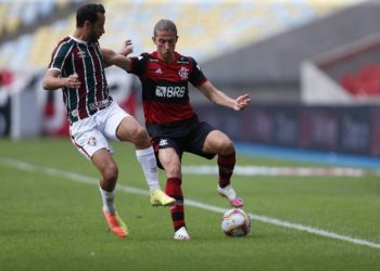 Final de Flamengo x Fluminense com transmissão no SBT