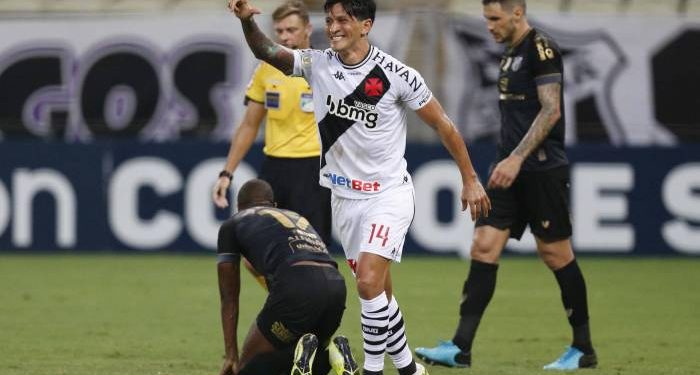 Vasco bate o Ceará e volta à liderança do Brasileiro após oito anos 1 Vasco bate o Ceará e volta à liderança do Brasileiro após oito anos