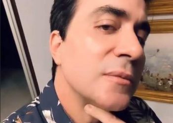Após tatuagem, Padre Fábio de Melo surge com megahair