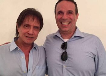 Filho de Roberto Carlos fala sobre novo câncer: 'Meu pai ficou arrasado' 7 Filho de Roberto Carlos fala sobre novo câncer: ‘Meu pai ficou arrasado’