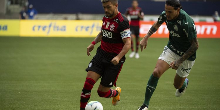 Garotos do Flamengo conseguem empate com o Palmeiras