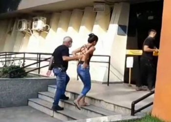 Mulher é presa por envenenar os próprios filhos ao colocar chumbinho em macarronada