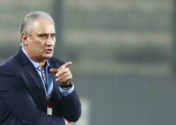 Torcedores do Flamengo criticam Tite por utilização de Everton Ribeiro contra o Uruguai