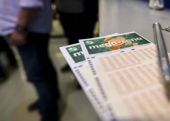 Mega-Sena: Nenhuma aposta acerta as seis dezenas e prêmio vai a R$ 11 milhões
