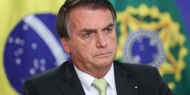 Bolsonaro sanciona MP que eleva margem do crédito consignado de servidores e aposentados 1 Bolsonaro sanciona MP que eleva margem do crédito consignado de servidores e aposentados