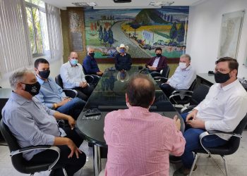 Deputado Renzo Vasconcelos se reúne com executivo e legislativo de Sooretama