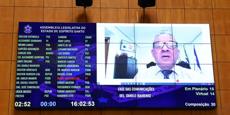 Comissão debate os prejuízos do abandono afetivo dos filhos