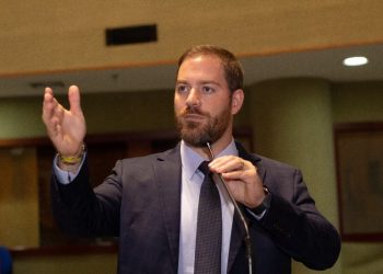 Deputado Renzo Vasconcelos apresenta 289 ações no primeiro semestre de 2021
