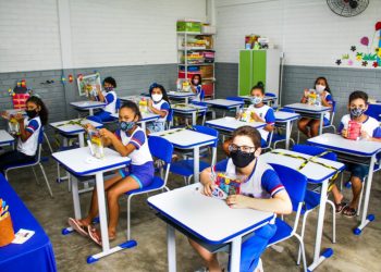 Educação: volta às aulas na rede municipal nesta segunda-feira (17)