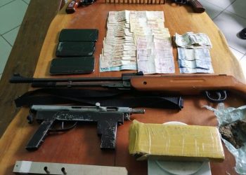 Quatro suspeitos são detidos por tráfico de drogas e porte ilegal de arma de fogo em Alto Rio Novo