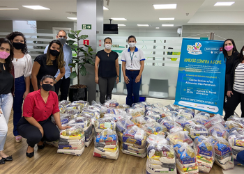 Voluntários Sicoob Leste Capixaba arrecadam mais de 1,5 mil cestas básicas em ações do Dia de Cooperar