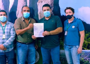 Alex Pretti recebe homenagem em Laranja da Terra