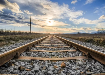 Ministro anuncia ferrovia ligando Linhares a Colatina