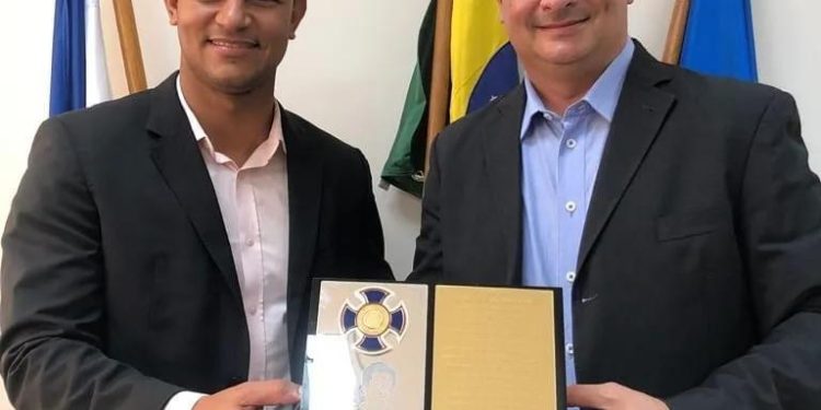 Coluna Ana de Brito – 15/01/2022