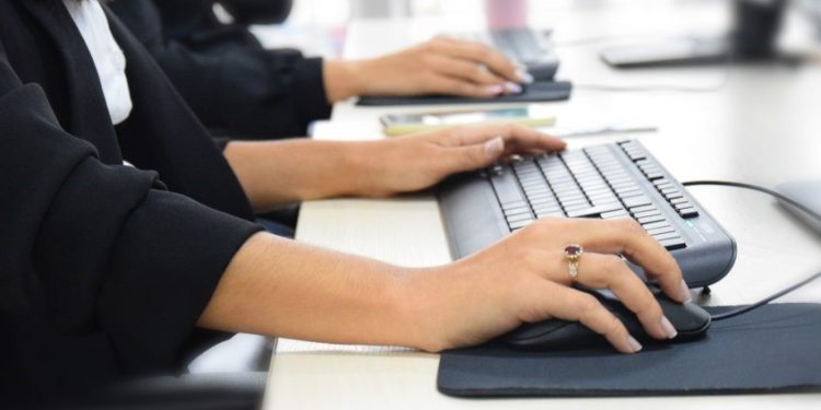Atendimento de família via chat chega à Colatina