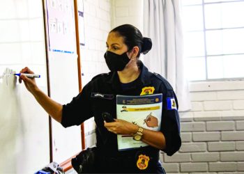 Preci chega às escolas Roberto Calmon e Maria da Penha Pazito