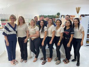 Colaboradores da loja de Baixo Guandu