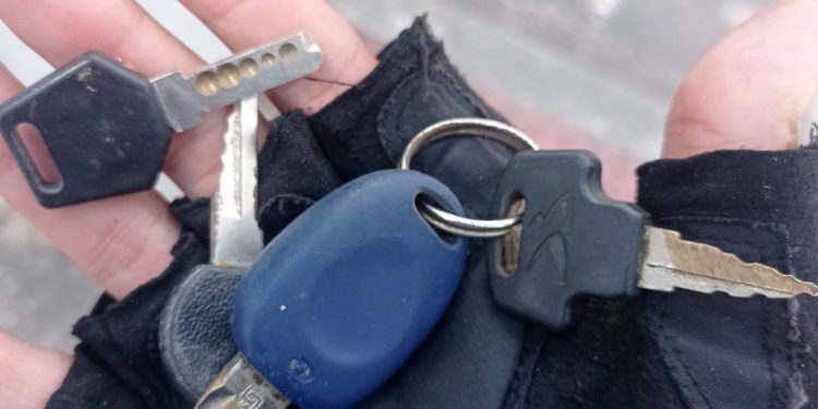 Homem é preso com chaves mixas após perseguição da Guarda de Vila Velha