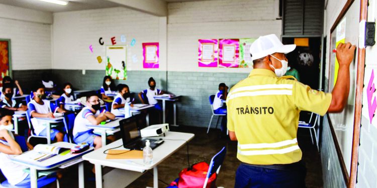 Preci vai atender mais de 500 alunos em Linhares