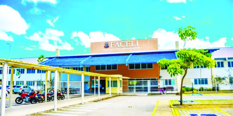 Faceli entre as maiores no índice da OAB no ES