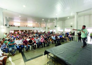 Marcelo Santos se reúne com lideranças para dialogar sobre futuro do ES