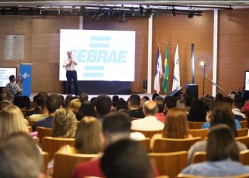 Sebrae debate a simplificação do processo de abertura de empresa