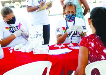 Praça de Serra Sede recebe serviço de testagem de HIV e Sífilis