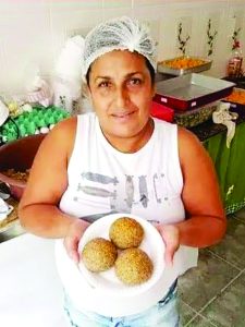 É da Baía de Vitória que elas tiram o sustento 2 Tia Tati