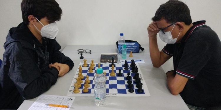 Torneio vai reunir feras do xadrez estadual em Linhares no próximo sábado (16) e inscrições continuam abertas