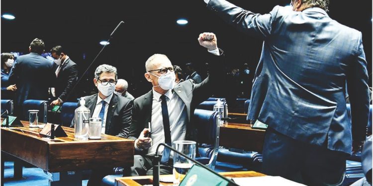 Aprovado o piso salarial da Enfermagem no congresso
