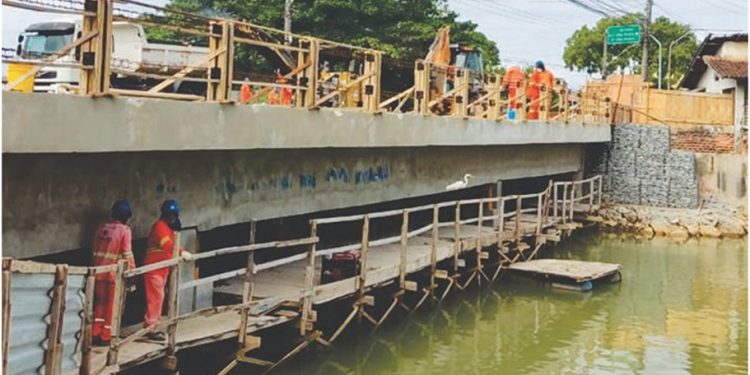 Bruno pede rapidez ao DER para liberar ponte em Jacaraípe 1 Bruno pede rapidez ao DER para liberar ponte em Jacaraípe