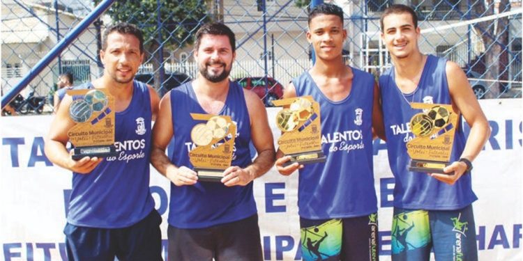 Campeões do circuito de vôlei e futevôlei são conhecidos