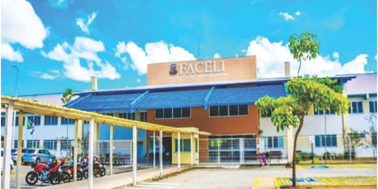 Faceli divulga 1ª chamada de convocação dos suplentes no vestibular do 2º semestre de 2022