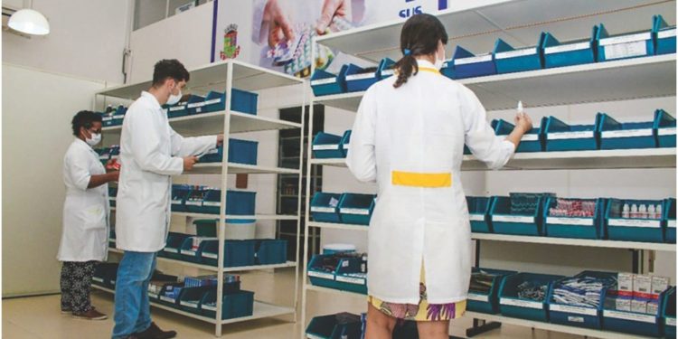 Farmácia Básica funciona aos sábados em Linhares