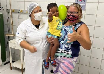 Prefeitura da Serra aplica 8.010 doses de vacina em ações no Dia D