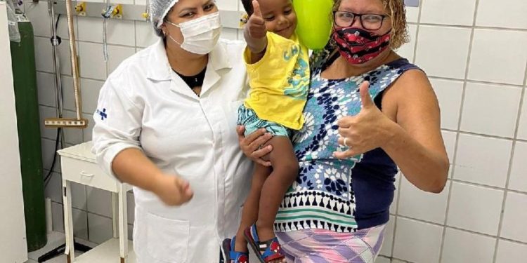 Prefeitura da Serra aplica 8.010 doses de vacina em ações no Dia D