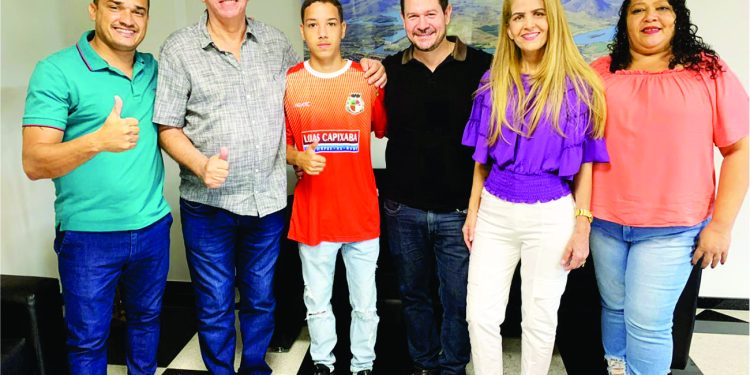 Futsal de Baixo Guandu é campeã da Regional dos Jees.