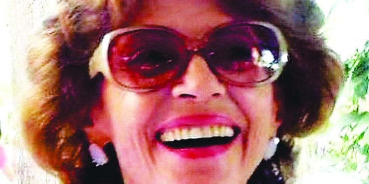 Maria Lúcia Grossi Zunti é sepultada em Linhares.