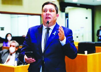 Bruno quer operação de inteligência e mais PMs em Nova Almeida.