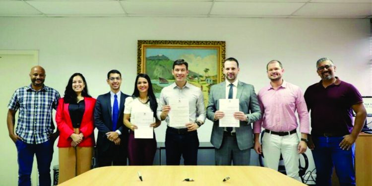 Prefeitura de Vila Velha e Sejus assinam convênio para emprego de internos.