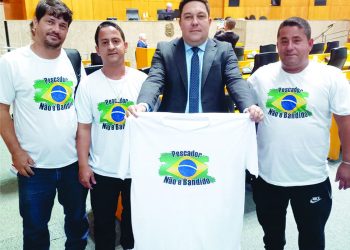 Pescadores denunciam perseguição do Ibama