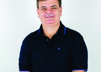 Gustavo Peixoto assina termo de adesão ao Projeto 200+