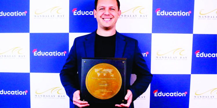 Rony Jabour ganha o ‘Excelência em Liderança em Educação’ nos EUA 1 Rony Jabour ganha o ‘Excelência em Liderança em Educação’ nos EUA